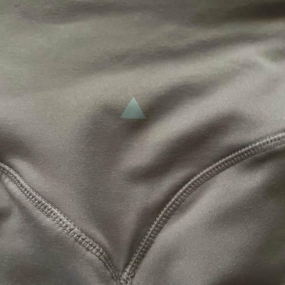 Balance Athletica, size medium. - Picture 4 of 8